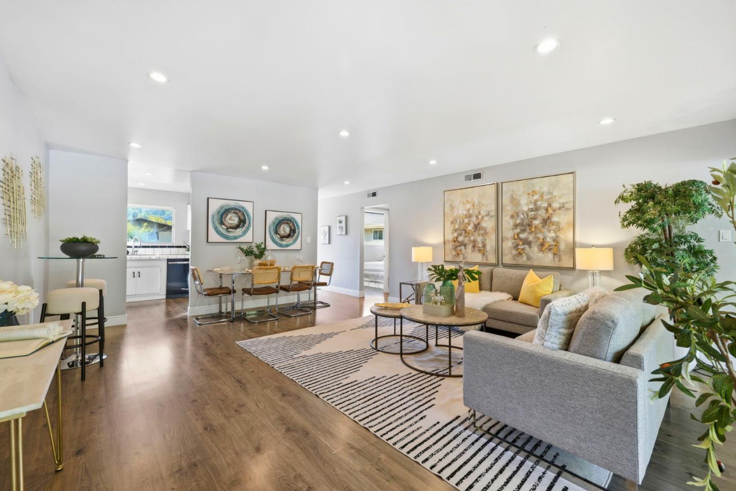 Detail Gallery Image 3 of 20 For 2351 Paloma Ct #8,  Pinole,  CA 94564 - 2 Beds | 1/1 Baths