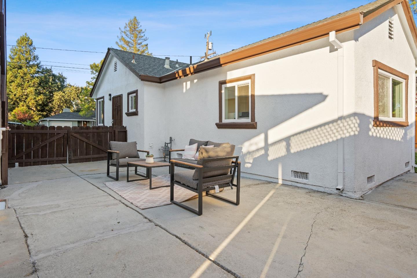 Detail Gallery Image 38 of 73 For 824 14th Ave, Menlo Park,  CA 94025 - 4 Beds | 3 Baths