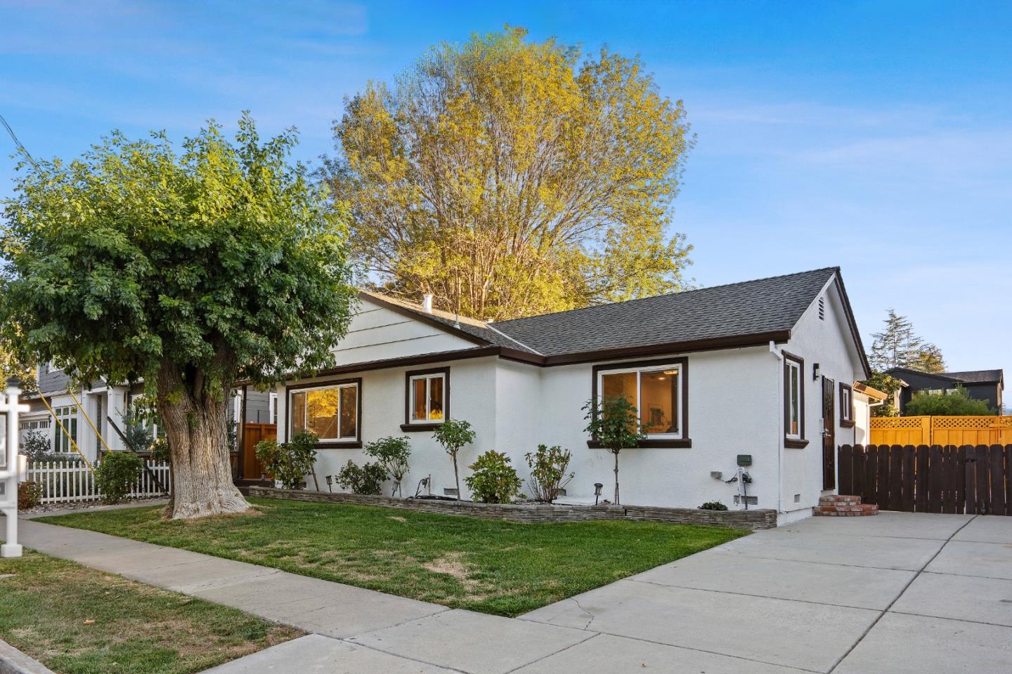 Detail Gallery Image 54 of 73 For 824 14th Ave, Menlo Park,  CA 94025 - 4 Beds | 3 Baths