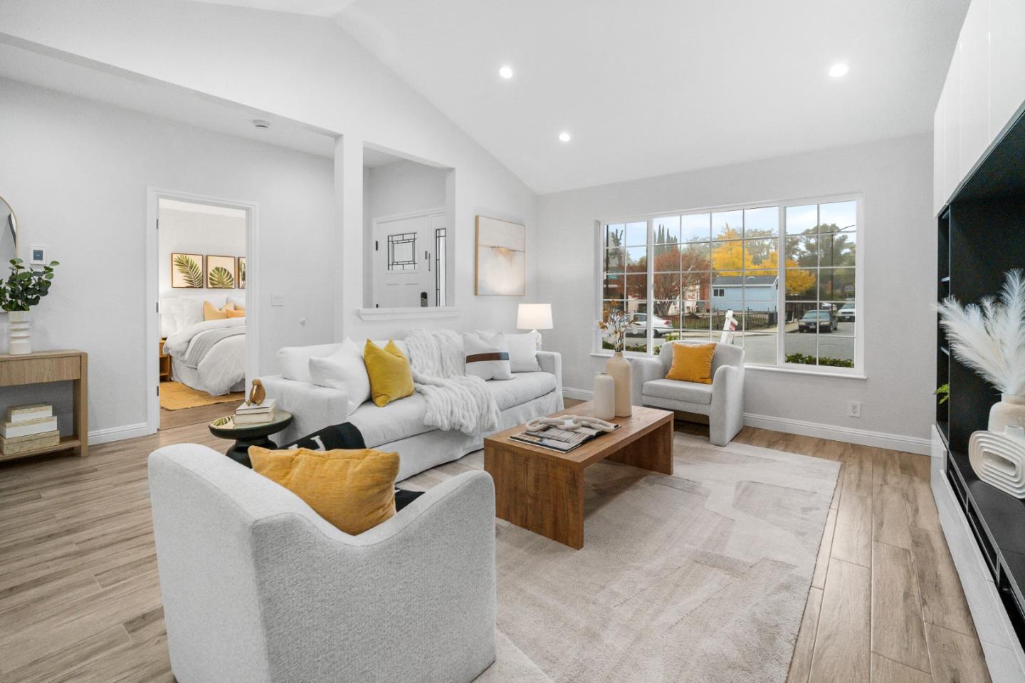 Detail Gallery Image 11 of 34 For 184 Sun Blossom Dr, San Jose,  CA 95123 - 4 Beds | 3 Baths