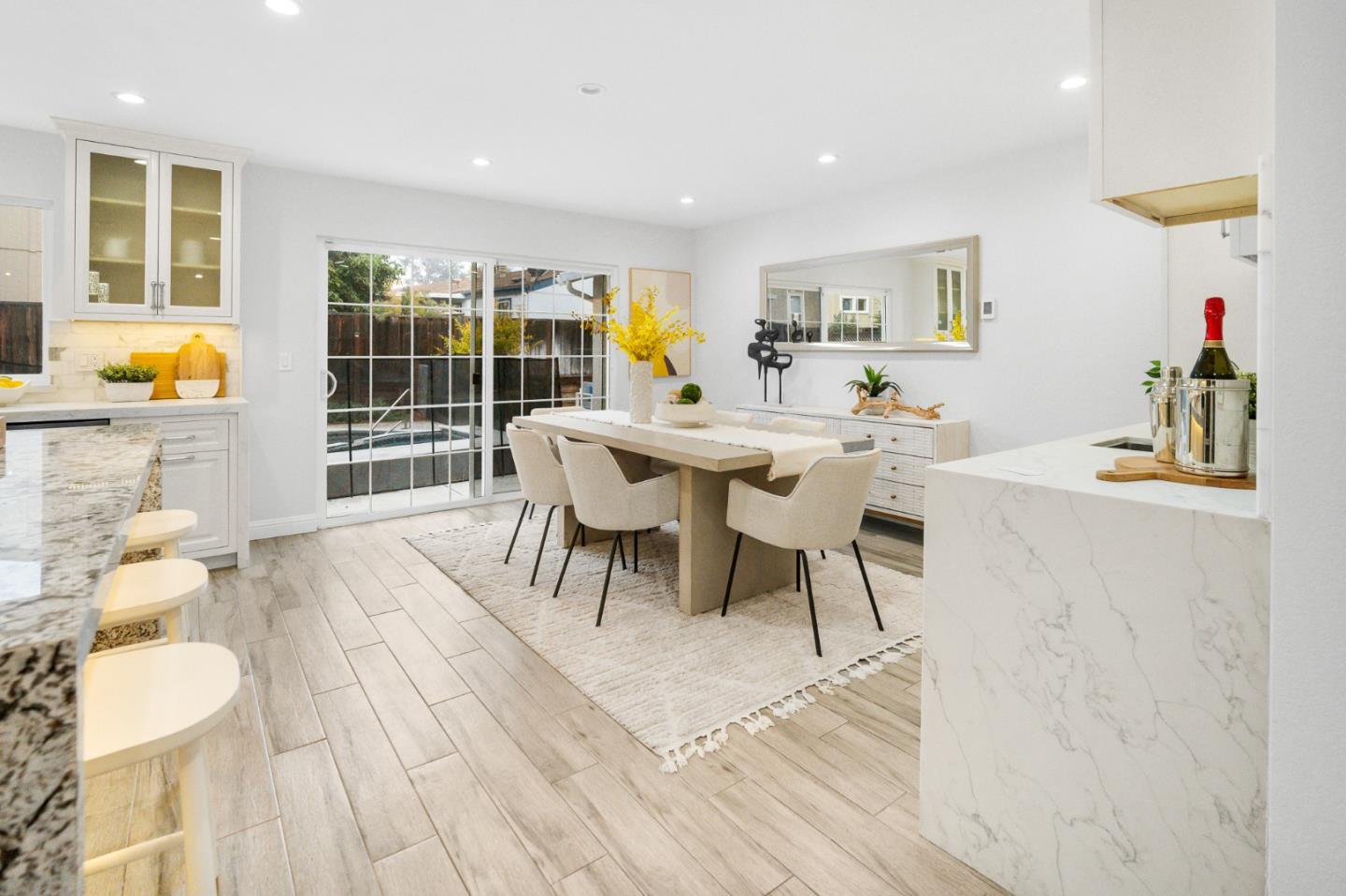 Detail Gallery Image 15 of 34 For 184 Sun Blossom Dr, San Jose,  CA 95123 - 4 Beds | 3 Baths