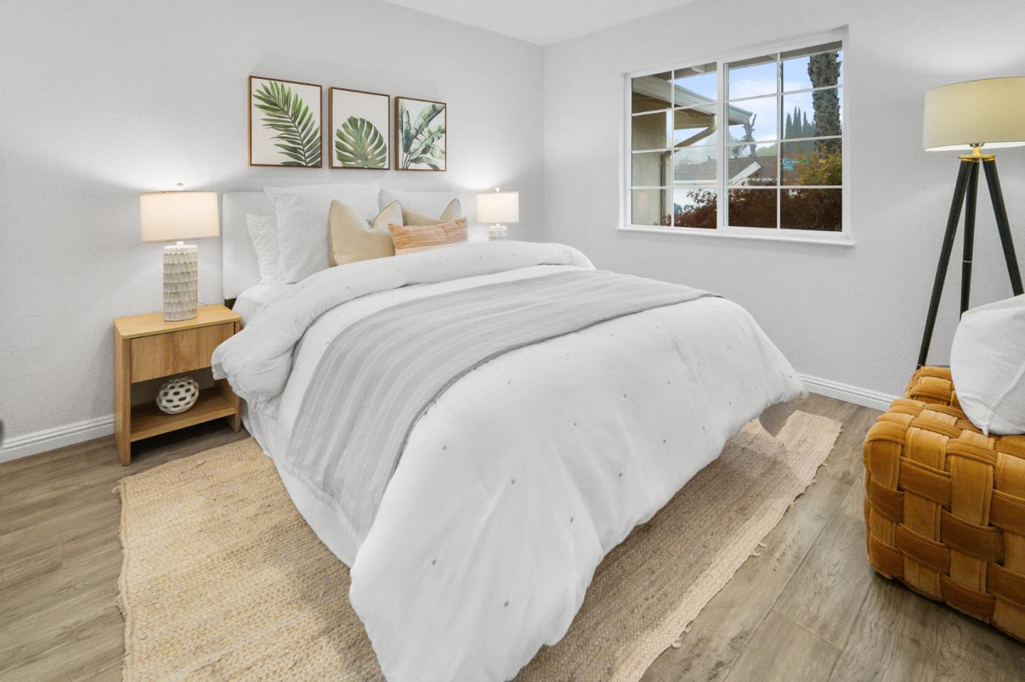 Detail Gallery Image 17 of 34 For 184 Sun Blossom Dr, San Jose,  CA 95123 - 4 Beds | 3 Baths