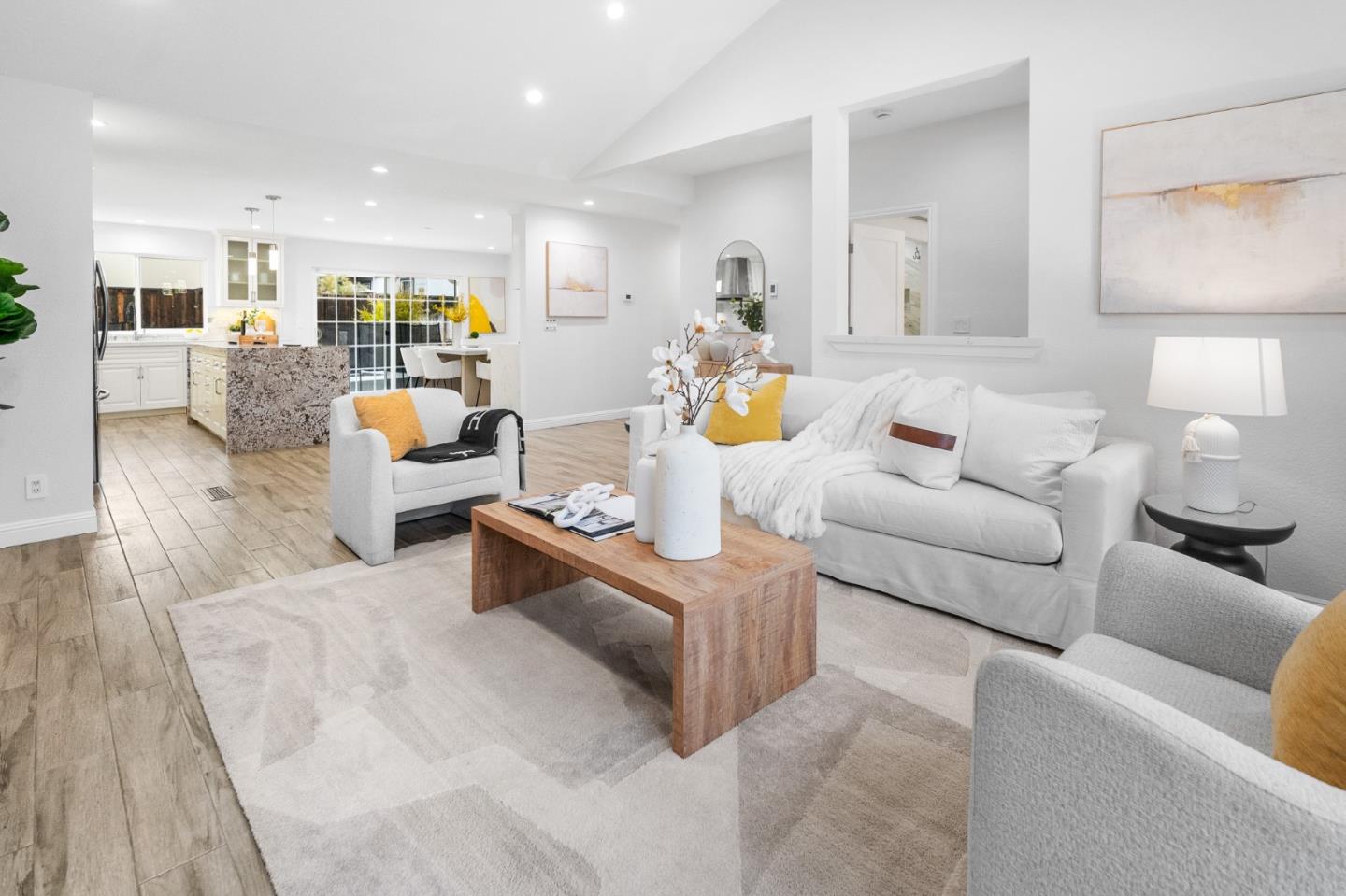 Detail Gallery Image 19 of 34 For 184 Sun Blossom Dr, San Jose,  CA 95123 - 4 Beds | 3 Baths