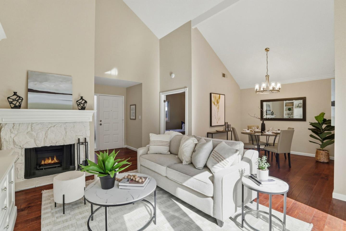 Detail Gallery Image 6 of 44 For 5697 Chesbro Ave, San Jose,  CA 95123 - 3 Beds | 2 Baths