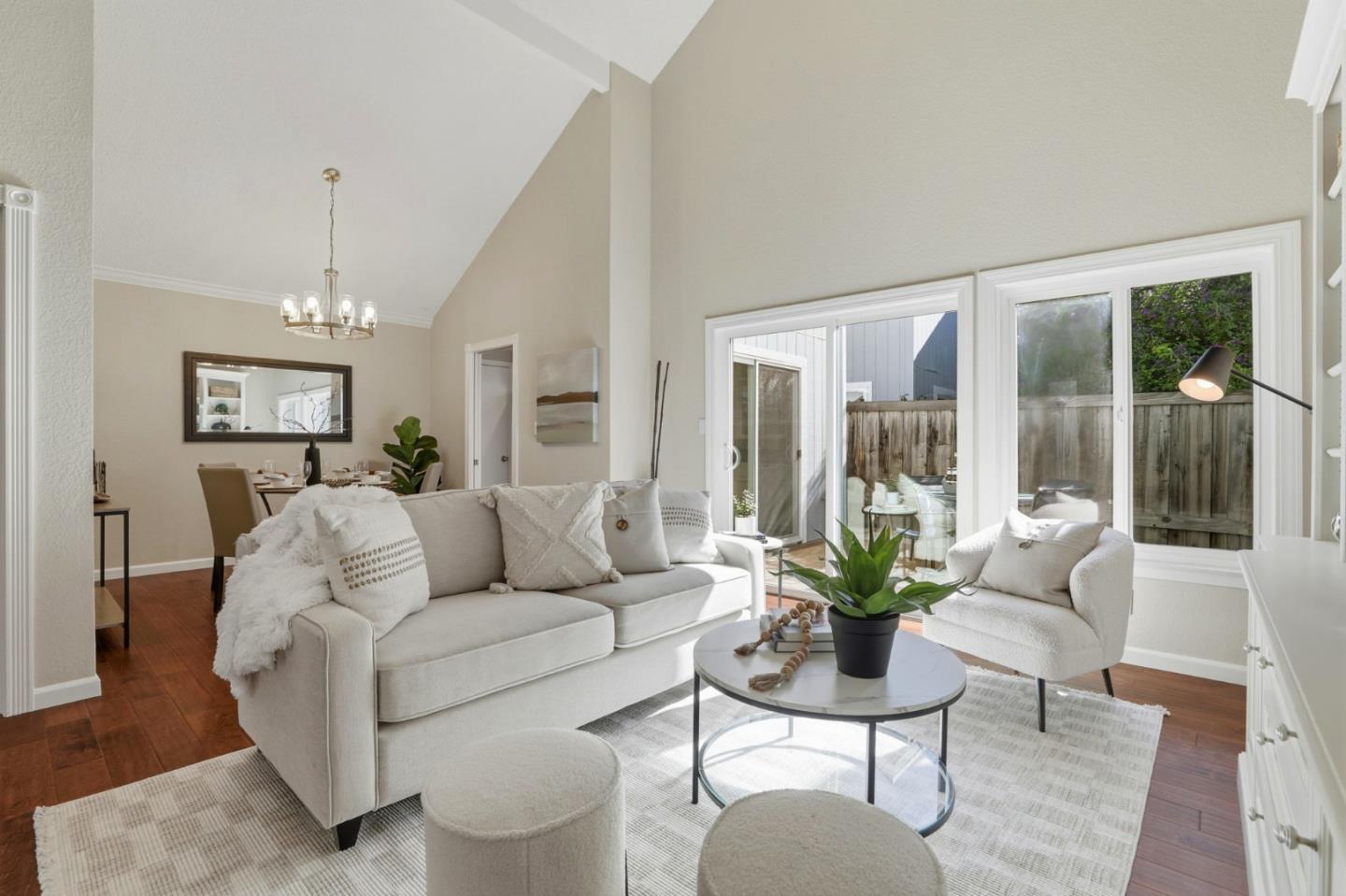 Detail Gallery Image 7 of 44 For 5697 Chesbro Ave, San Jose,  CA 95123 - 3 Beds | 2 Baths