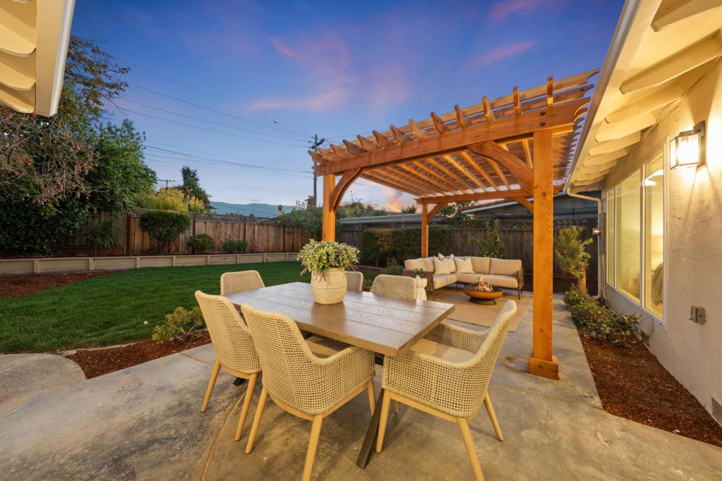 Detail Gallery Image 33 of 44 For 1668 Nora Way, San Jose,  CA 95124 - 4 Beds | 2 Baths