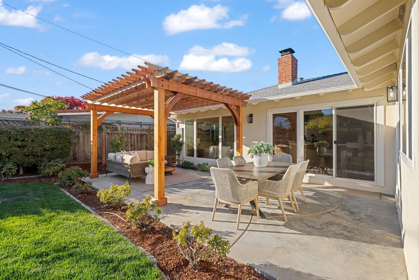 Detail Gallery Image 38 of 44 For 1668 Nora Way, San Jose,  CA 95124 - 4 Beds | 2 Baths