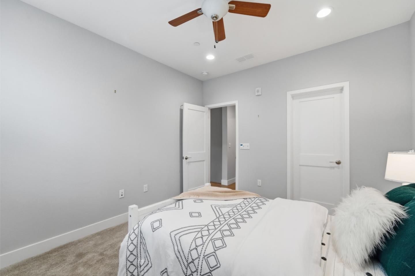 Detail Gallery Image 11 of 33 For 772 Tranquility Cir #2,  Livermore,  CA 94551 - 3 Beds | 3 Baths