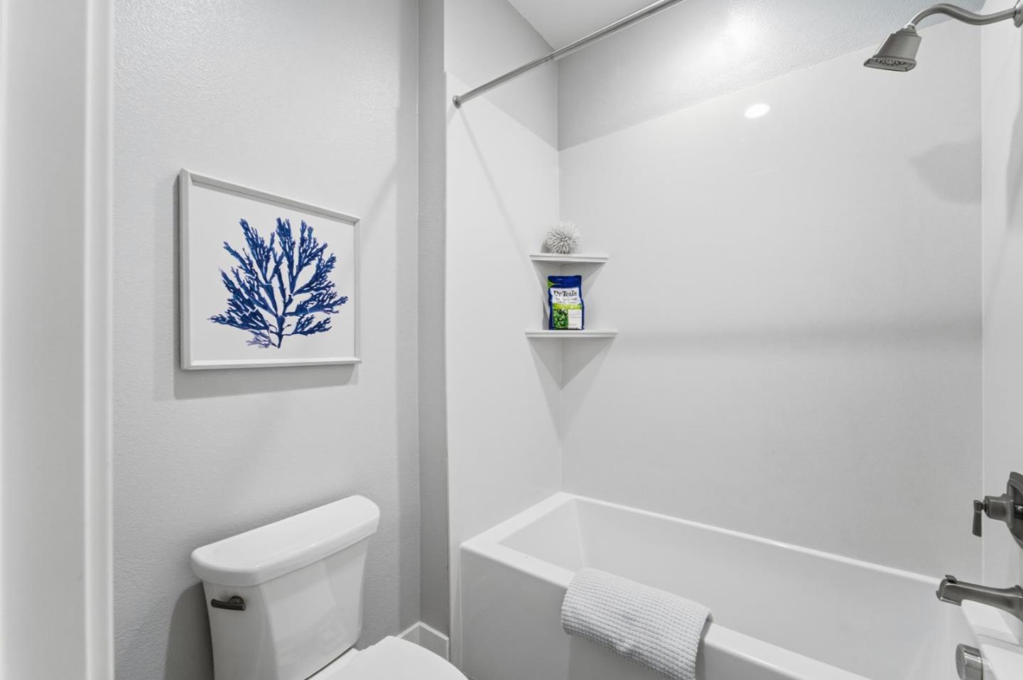 Detail Gallery Image 13 of 33 For 772 Tranquility Cir #2,  Livermore,  CA 94551 - 3 Beds | 3 Baths