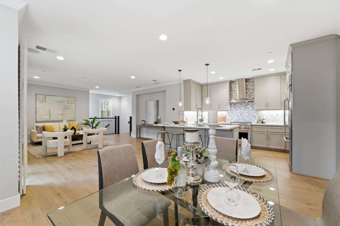 Detail Gallery Image 6 of 33 For 772 Tranquility Cir #2,  Livermore,  CA 94551 - 3 Beds | 3 Baths