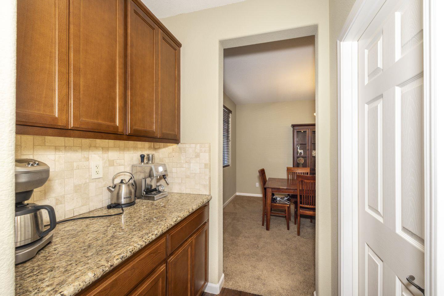 Detail Gallery Image 15 of 51 For 4492 Sweet Water St, Antioch,  CA 94531 - 5 Beds | 3 Baths