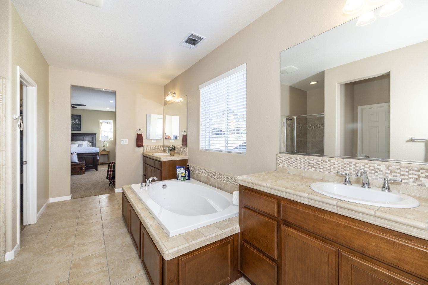 Detail Gallery Image 32 of 51 For 4492 Sweet Water St, Antioch,  CA 94531 - 5 Beds | 3 Baths