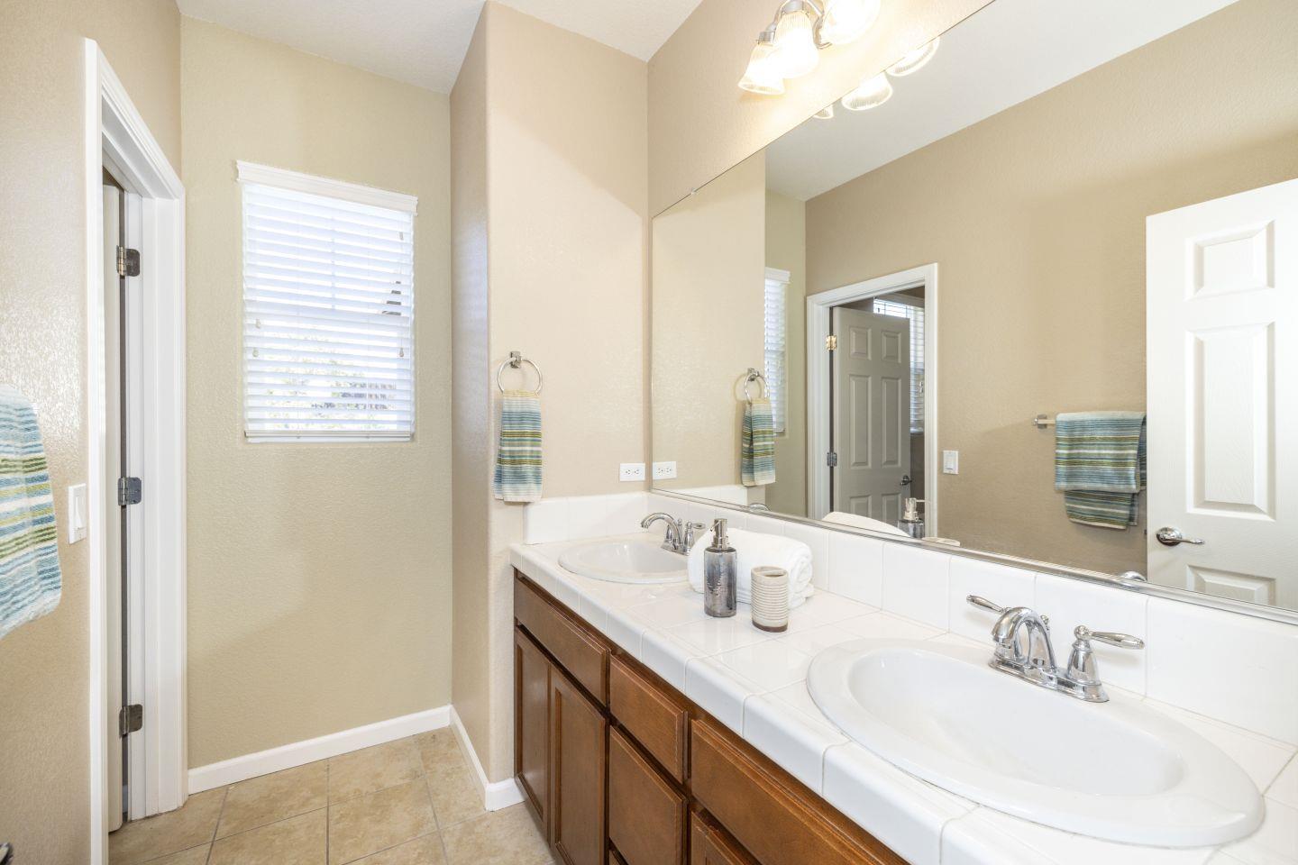 Detail Gallery Image 40 of 51 For 4492 Sweet Water St, Antioch,  CA 94531 - 5 Beds | 3 Baths