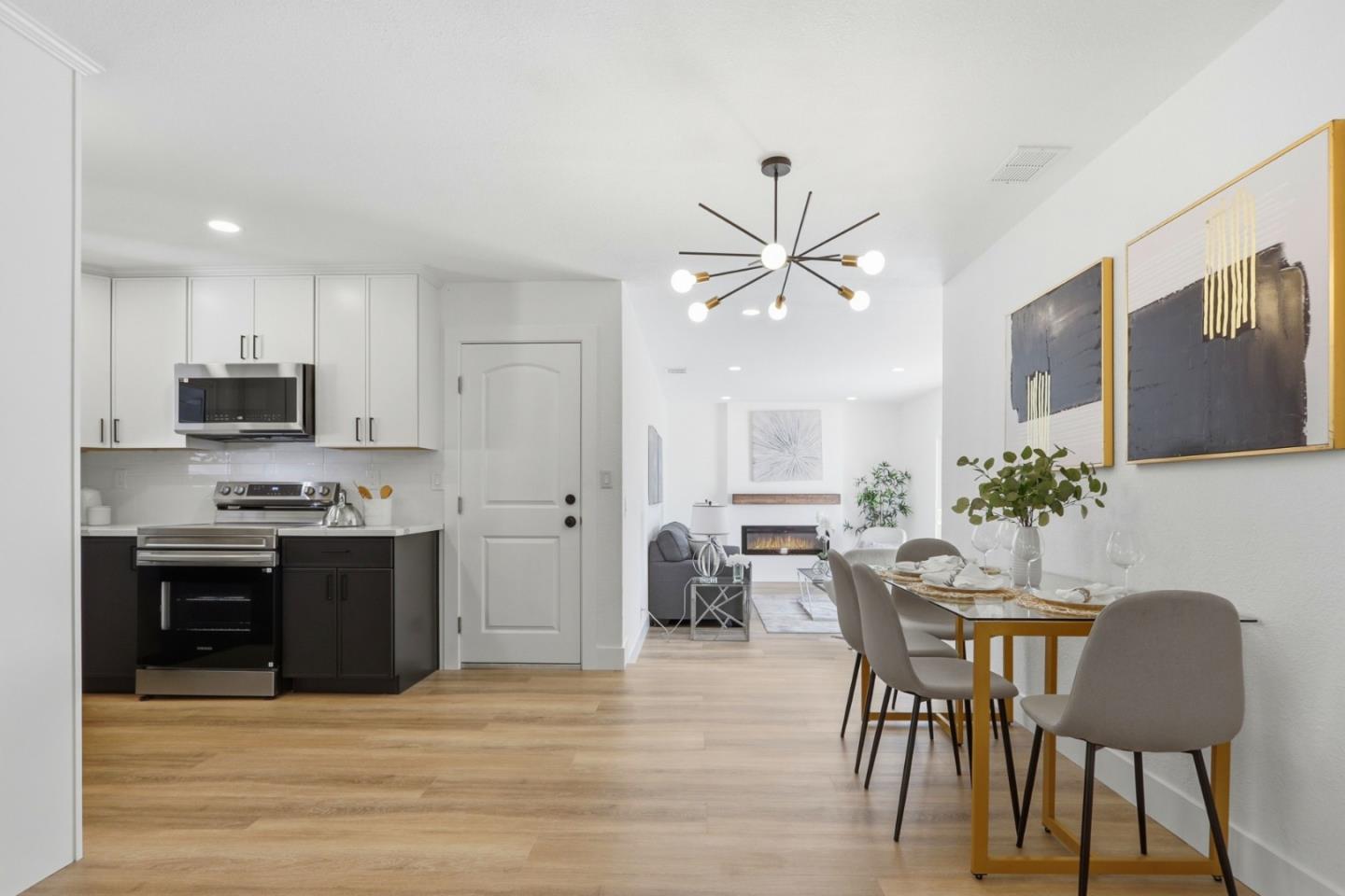 Detail Gallery Image 13 of 35 For 2837 Burdick Way, San Jose,  CA 95148 - 4 Beds | 2 Baths