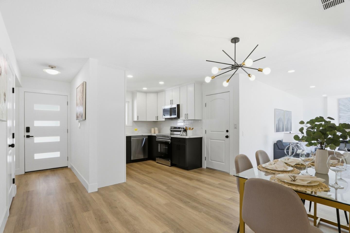 Detail Gallery Image 3 of 35 For 2837 Burdick Way, San Jose,  CA 95148 - 4 Beds | 2 Baths