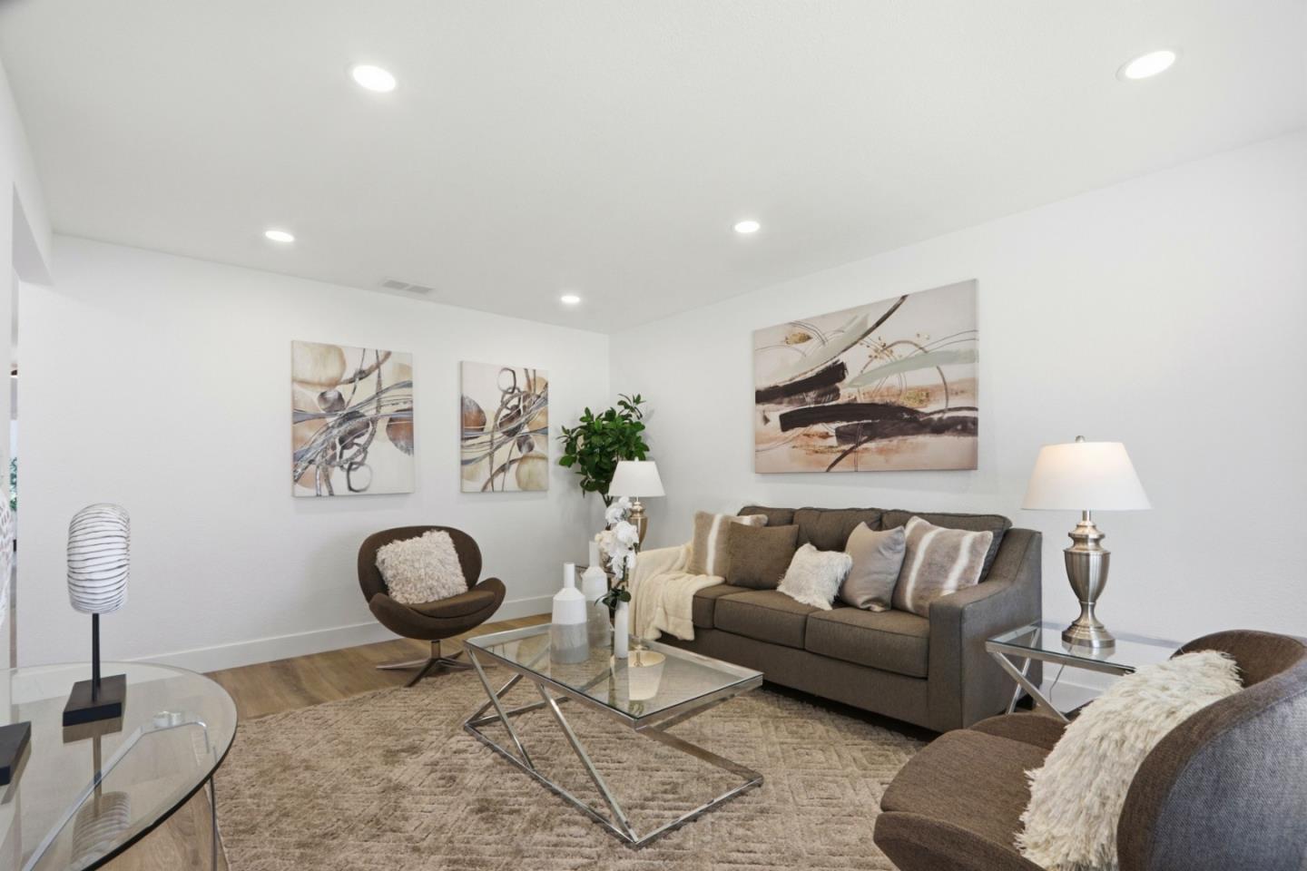 Detail Gallery Image 8 of 35 For 2837 Burdick Way, San Jose,  CA 95148 - 4 Beds | 2 Baths