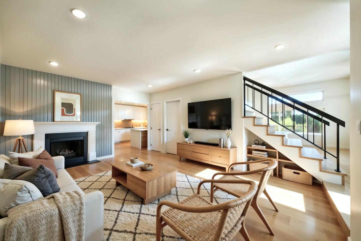 Detail Gallery Image 11 of 47 For 3400 Douglas Ct, San Mateo,  CA 94403 - 2 Beds | 2/1 Baths