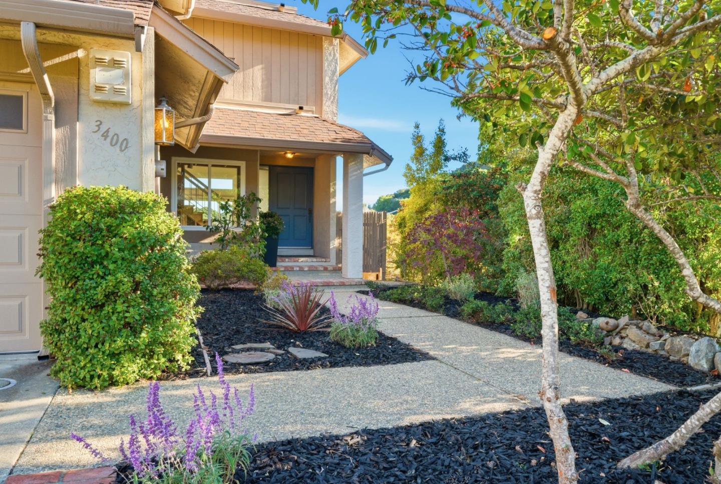 Detail Gallery Image 2 of 47 For 3400 Douglas Ct, San Mateo,  CA 94403 - 2 Beds | 2/1 Baths