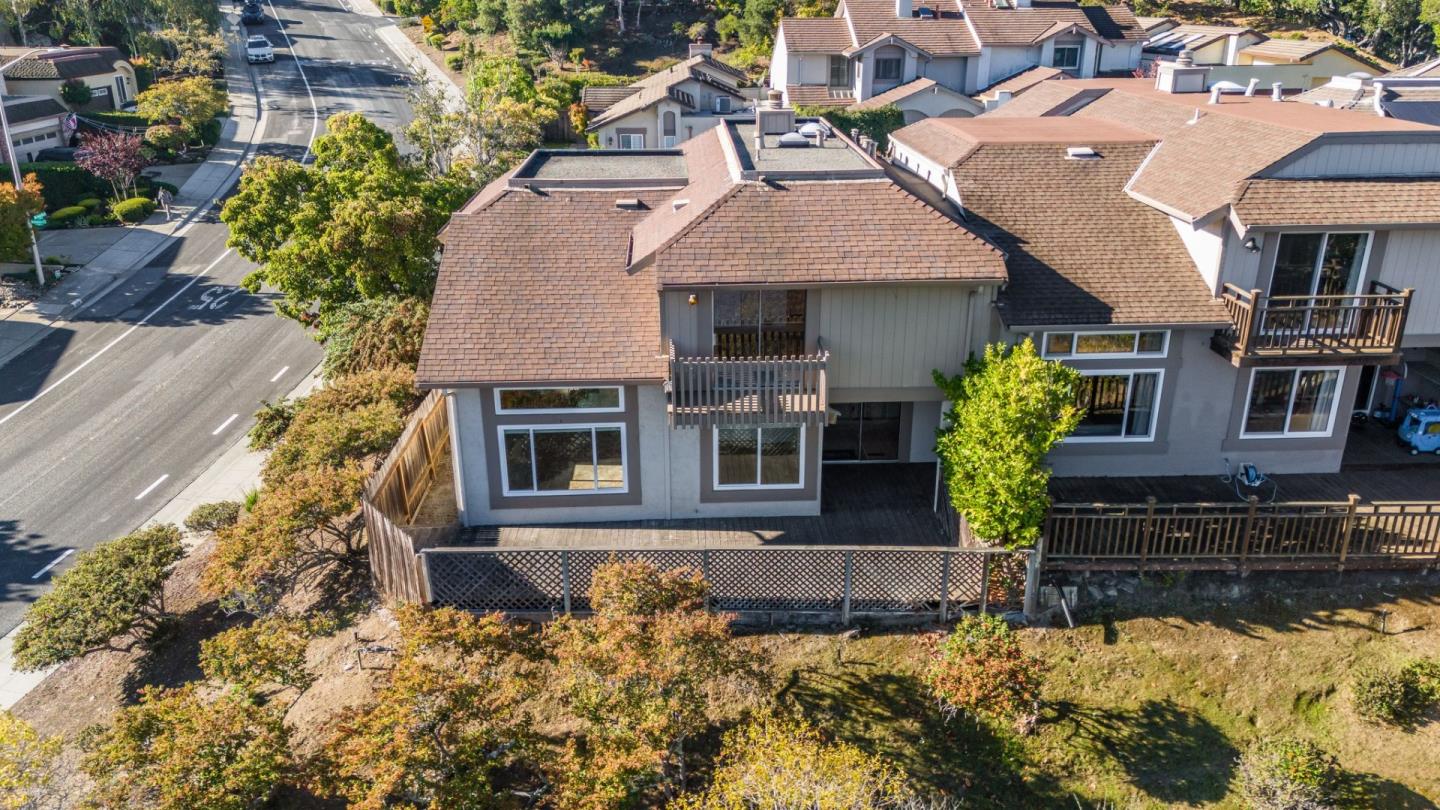 Detail Gallery Image 24 of 47 For 3400 Douglas Ct, San Mateo,  CA 94403 - 2 Beds | 2/1 Baths