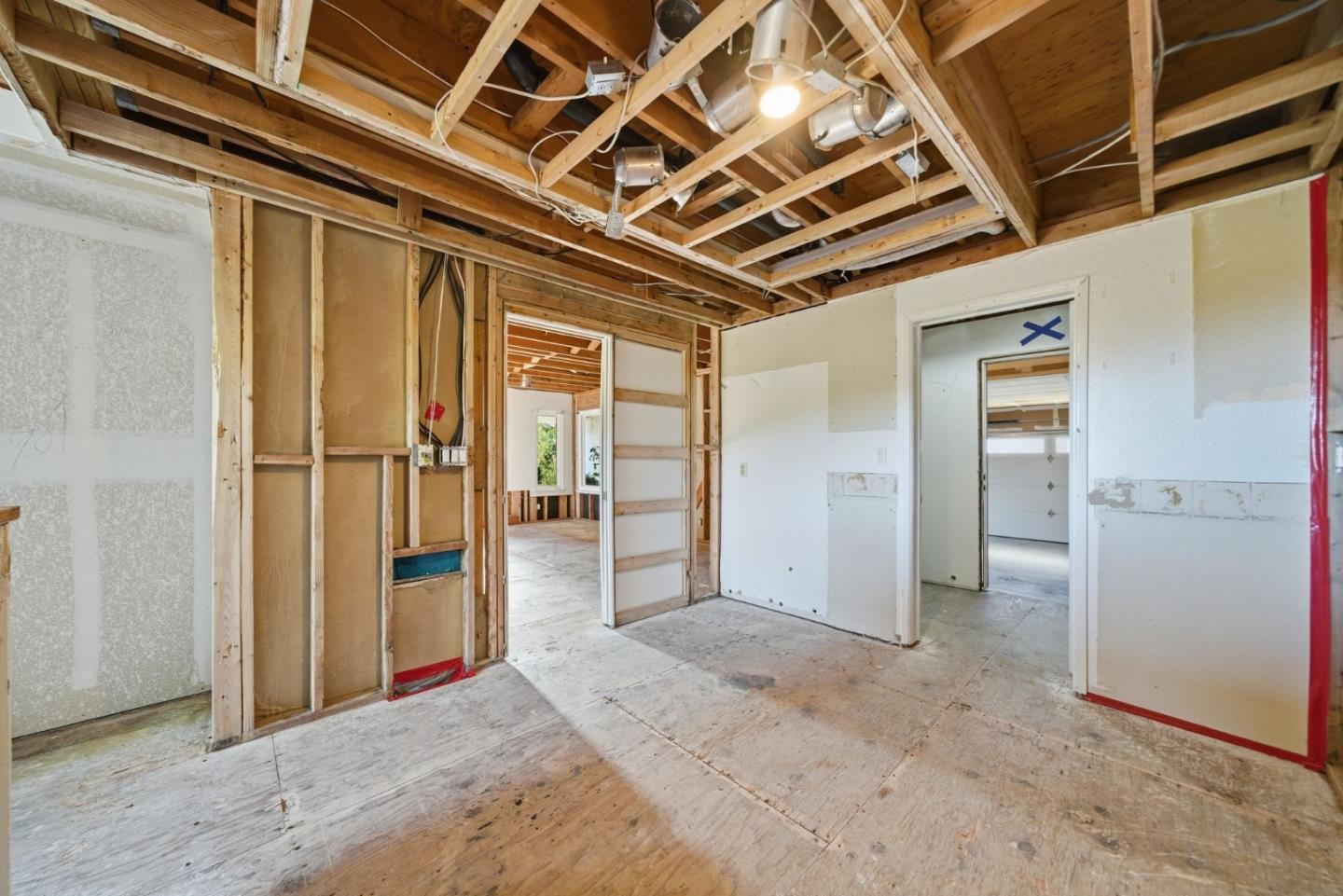 Detail Gallery Image 30 of 47 For 3400 Douglas Ct, San Mateo,  CA 94403 - 2 Beds | 2/1 Baths