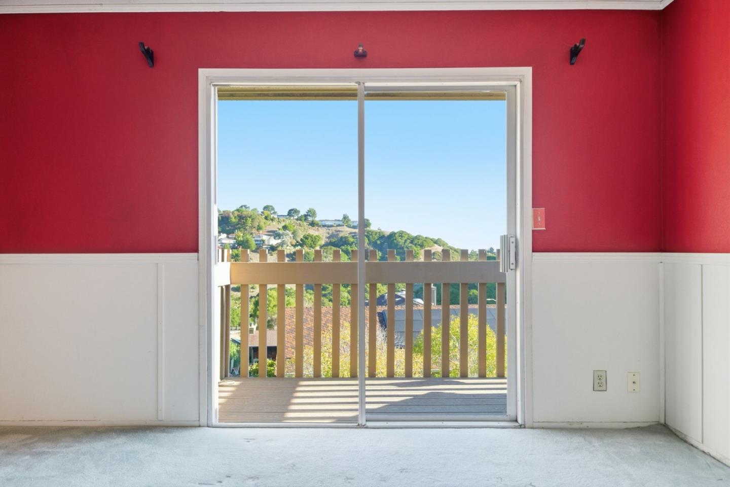 Detail Gallery Image 32 of 47 For 3400 Douglas Ct, San Mateo,  CA 94403 - 2 Beds | 2/1 Baths