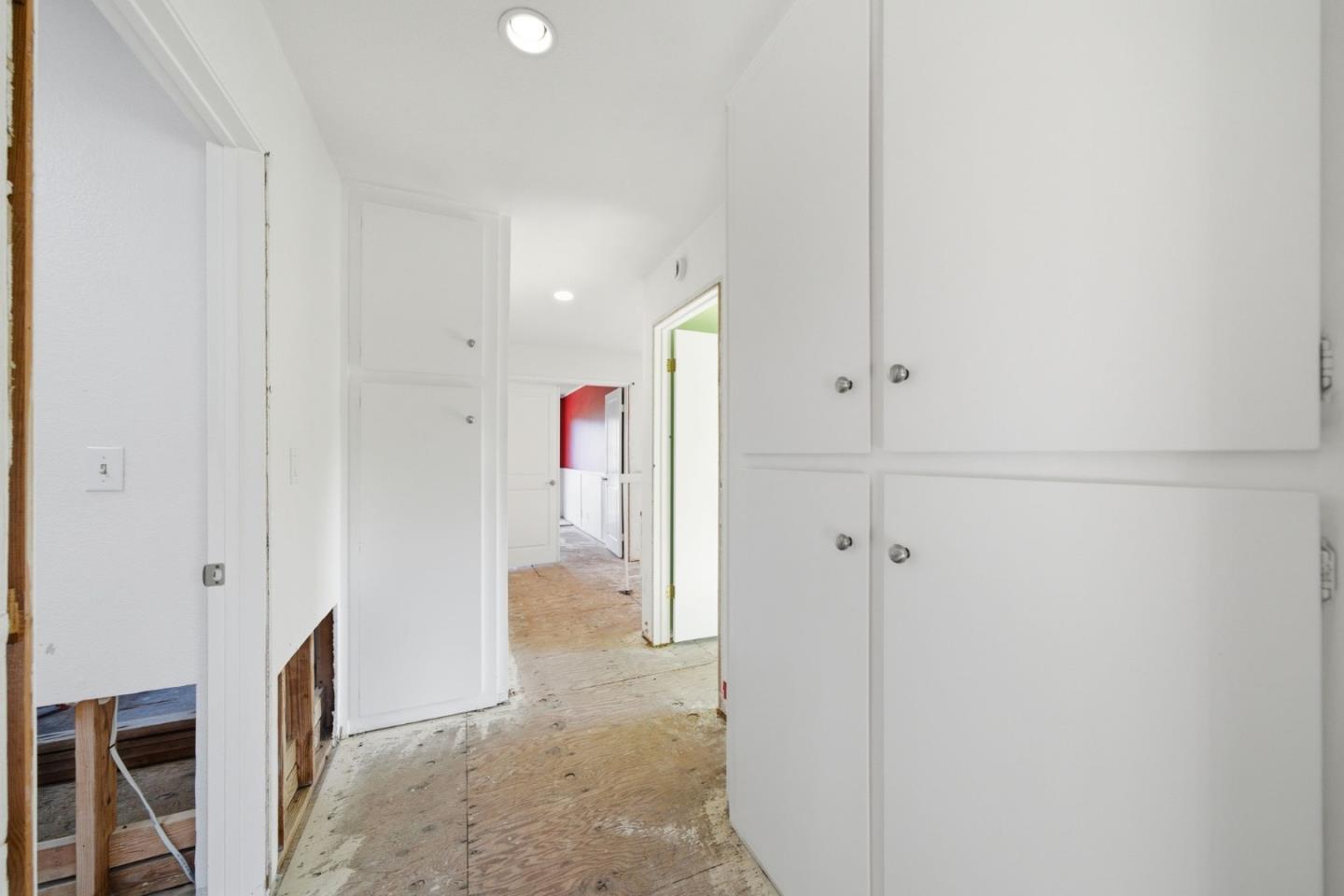 Detail Gallery Image 39 of 47 For 3400 Douglas Ct, San Mateo,  CA 94403 - 2 Beds | 2/1 Baths