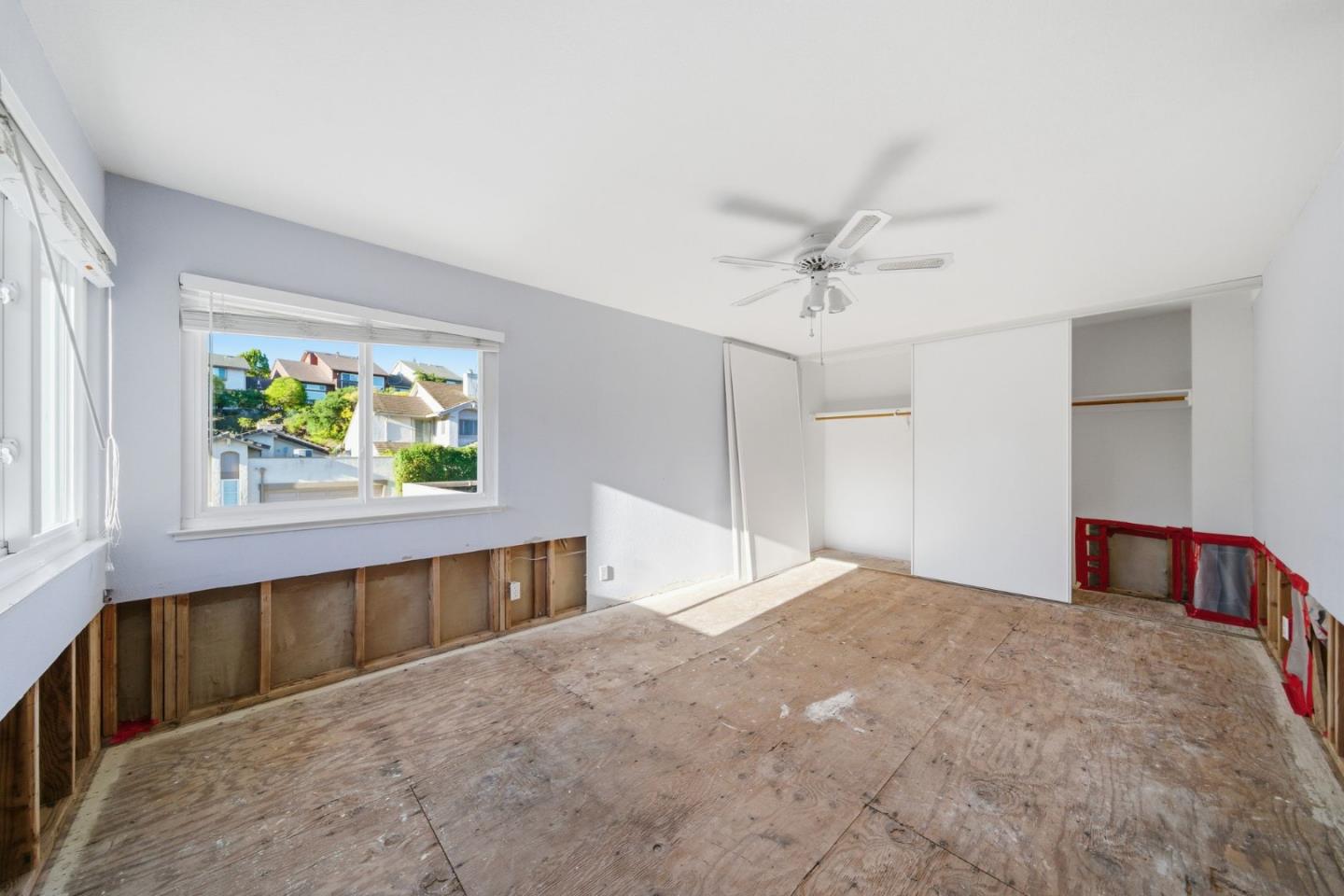 Detail Gallery Image 40 of 47 For 3400 Douglas Ct, San Mateo,  CA 94403 - 2 Beds | 2/1 Baths