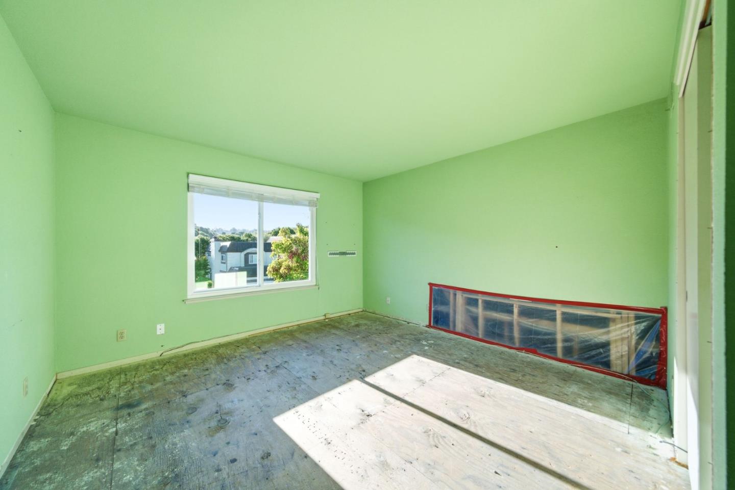 Detail Gallery Image 41 of 47 For 3400 Douglas Ct, San Mateo,  CA 94403 - 2 Beds | 2/1 Baths