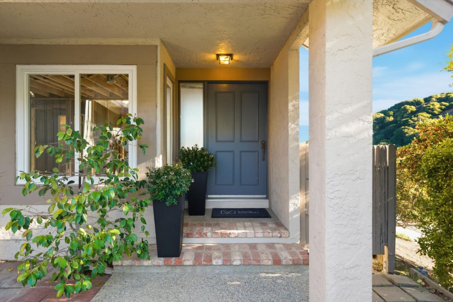 Detail Gallery Image 5 of 47 For 3400 Douglas Ct, San Mateo,  CA 94403 - 2 Beds | 2/1 Baths