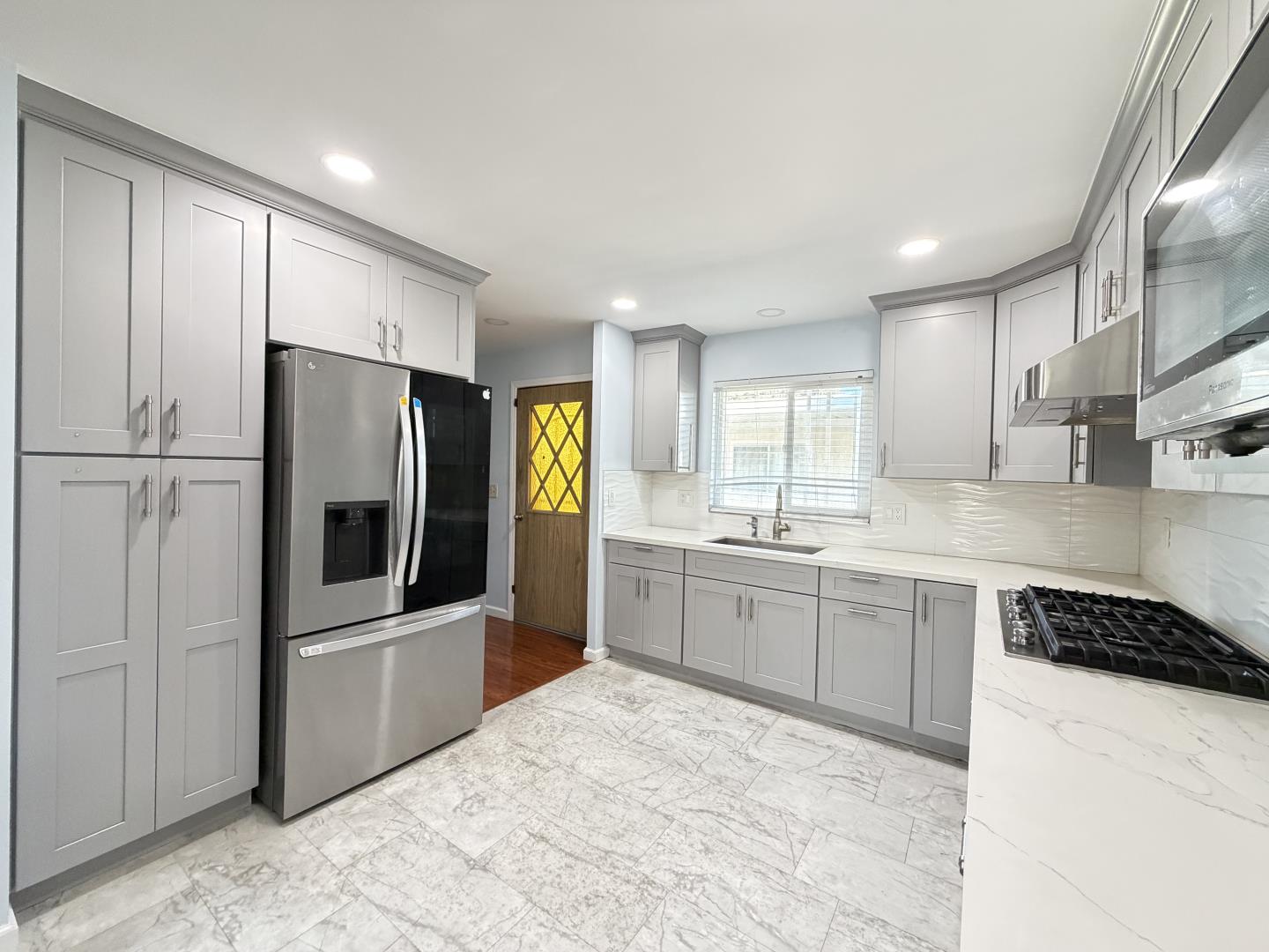 Detail Gallery Image 11 of 31 For 3637 Snell Ave Spc 276,  San Jose,  CA 95136 - 3 Beds | 2 Baths