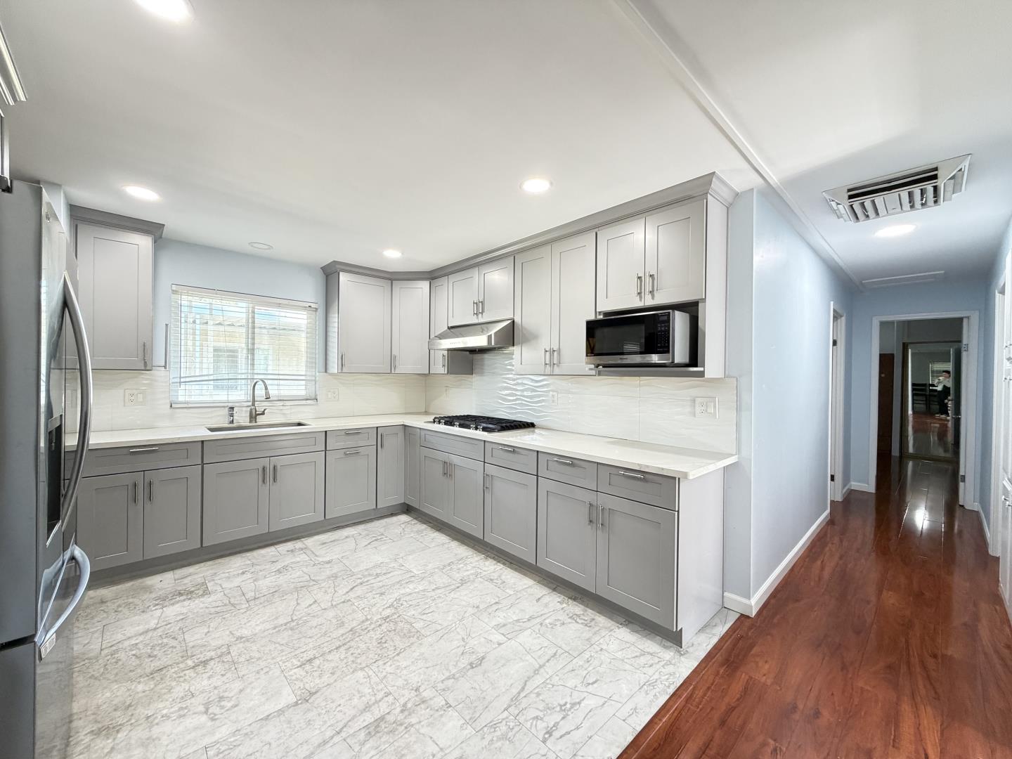 Detail Gallery Image 8 of 31 For 3637 Snell Ave Spc 276,  San Jose,  CA 95136 - 3 Beds | 2 Baths