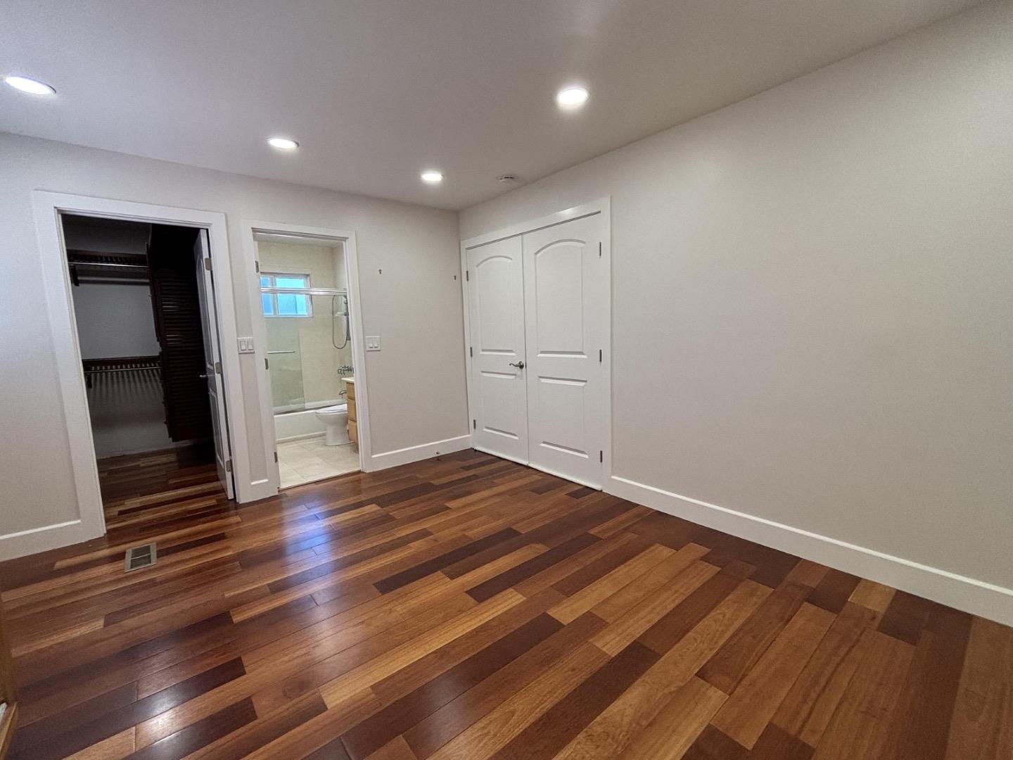 Detail Gallery Image 7 of 12 For 393 Jai Dr, San Jose,  CA 95119 - 3 Beds | 2 Baths