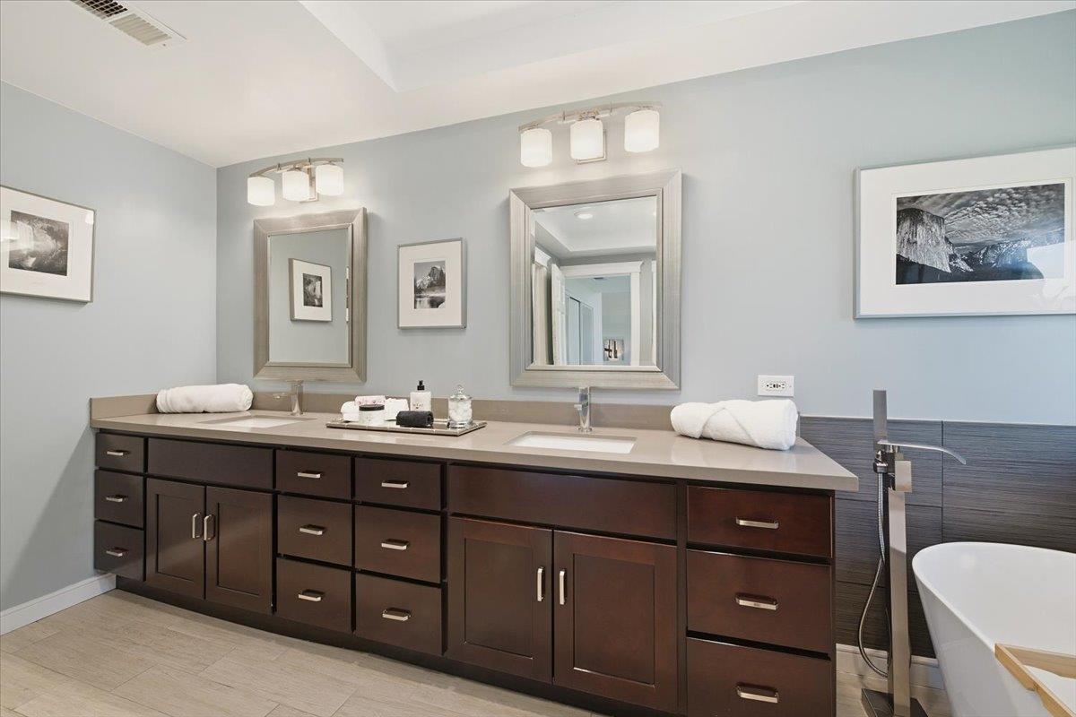 Detail Gallery Image 22 of 38 For 5915 Vista Loop, San Jose,  CA 95124 - 4 Beds | 3 Baths