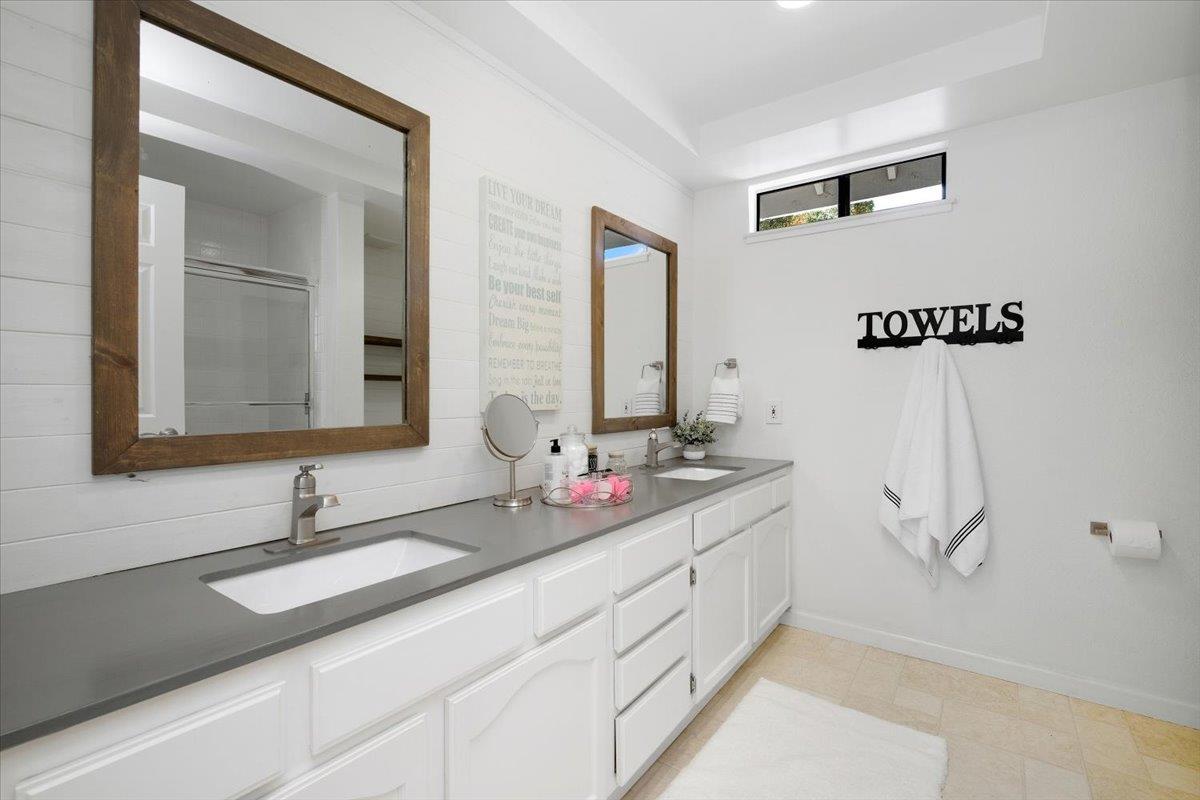 Detail Gallery Image 28 of 38 For 5915 Vista Loop, San Jose,  CA 95124 - 4 Beds | 3 Baths