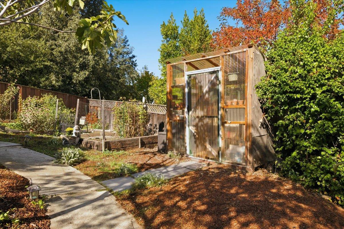 Detail Gallery Image 36 of 38 For 5915 Vista Loop, San Jose,  CA 95124 - 4 Beds | 3 Baths