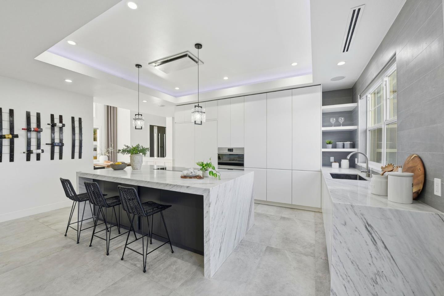 Detail Gallery Image 6 of 43 For 2118 Chisin St, San Jose,  CA 95121 - 6 Beds | 5/1 Baths