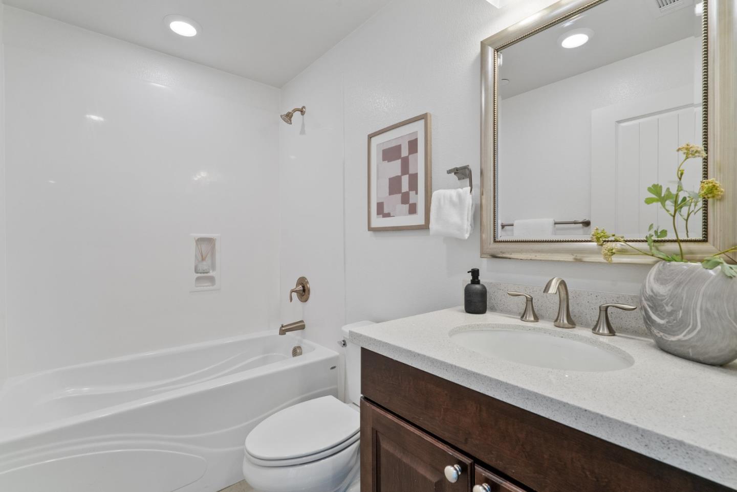 Detail Gallery Image 25 of 31 For 100 Chelsea Ct #B,  Daly City,  CA 94014 - 2 Beds | 2 Baths