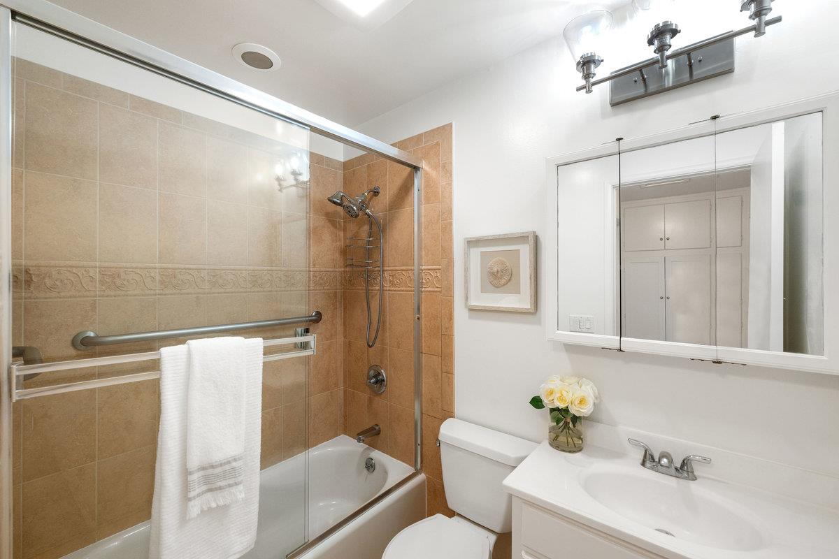 Detail Gallery Image 27 of 36 For 2341 Rollingwood Dr, San Bruno,  CA 94066 - 3 Beds | 2 Baths