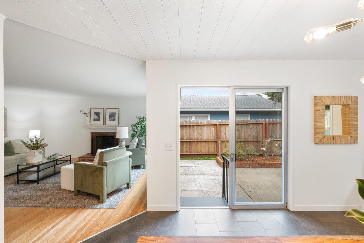 Detail Gallery Image 28 of 36 For 2341 Rollingwood Dr, San Bruno,  CA 94066 - 3 Beds | 2 Baths