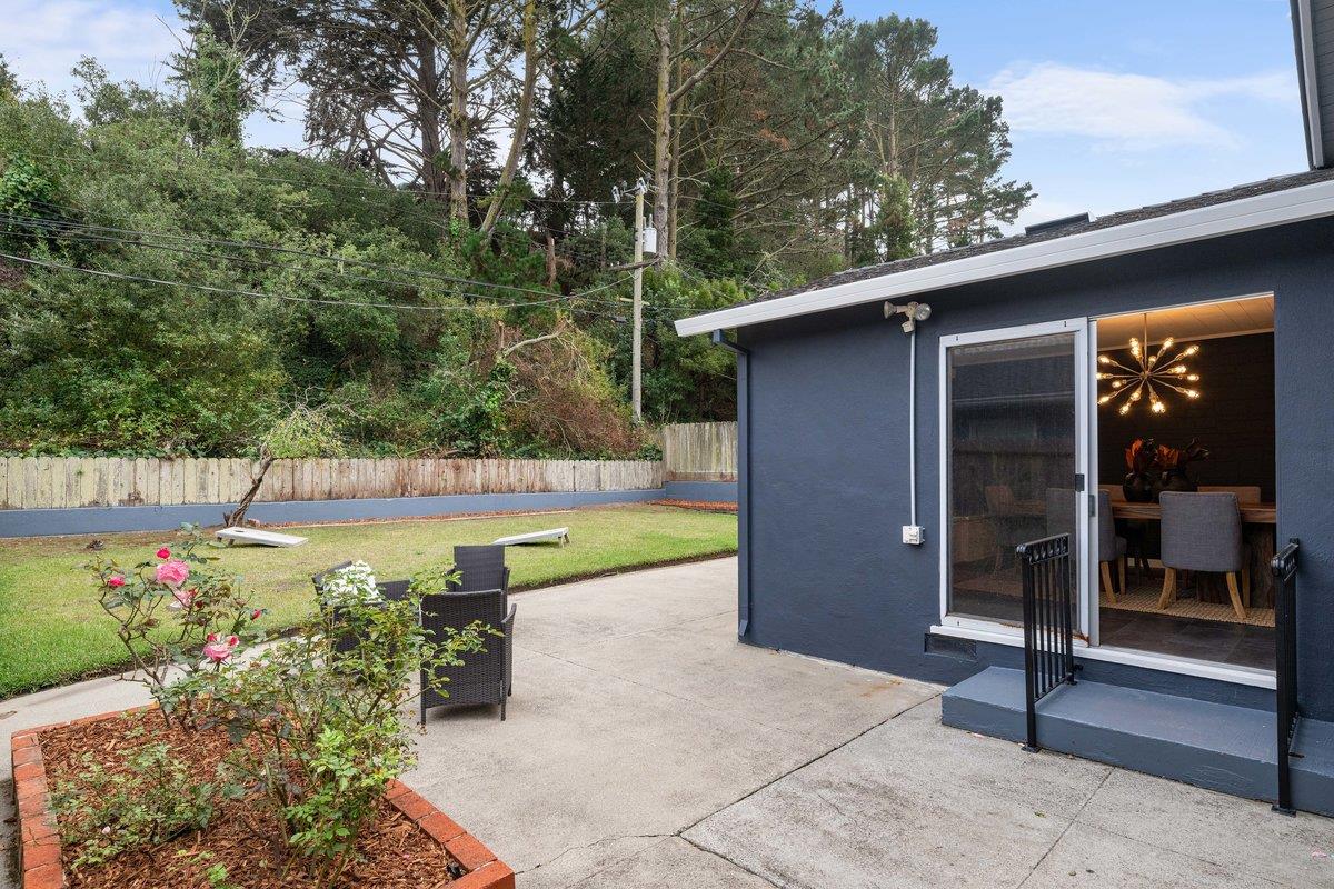 Detail Gallery Image 31 of 36 For 2341 Rollingwood Dr, San Bruno,  CA 94066 - 3 Beds | 2 Baths