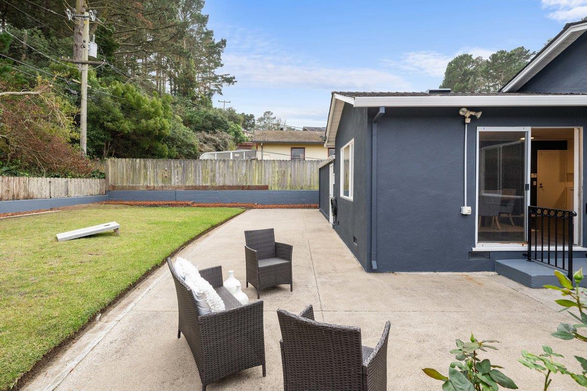 Detail Gallery Image 33 of 36 For 2341 Rollingwood Dr, San Bruno,  CA 94066 - 3 Beds | 2 Baths