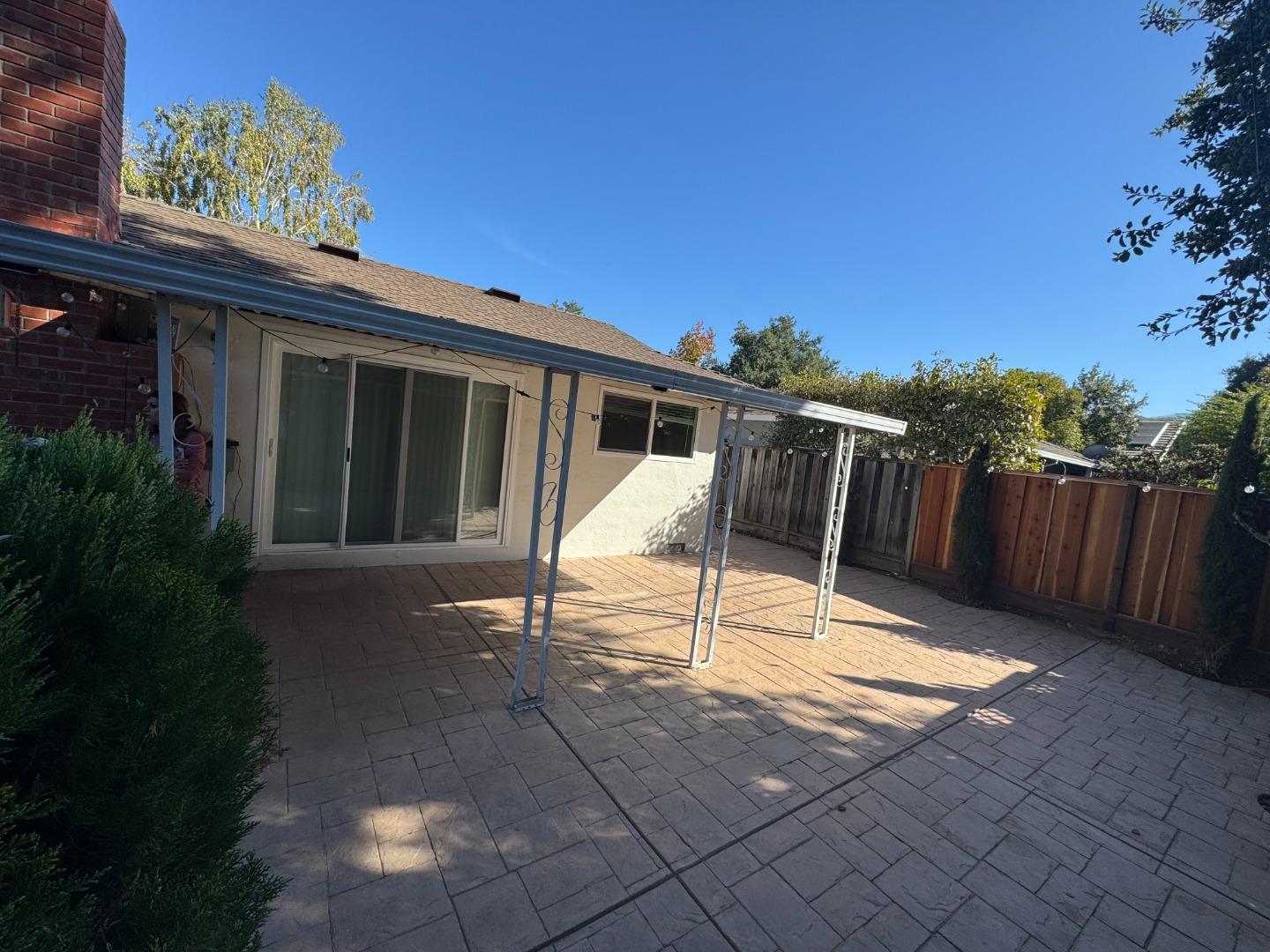 Detail Gallery Image 15 of 17 For 117 Verde Ct, Los Gatos,  CA 95032 - 2 Beds | 2 Baths