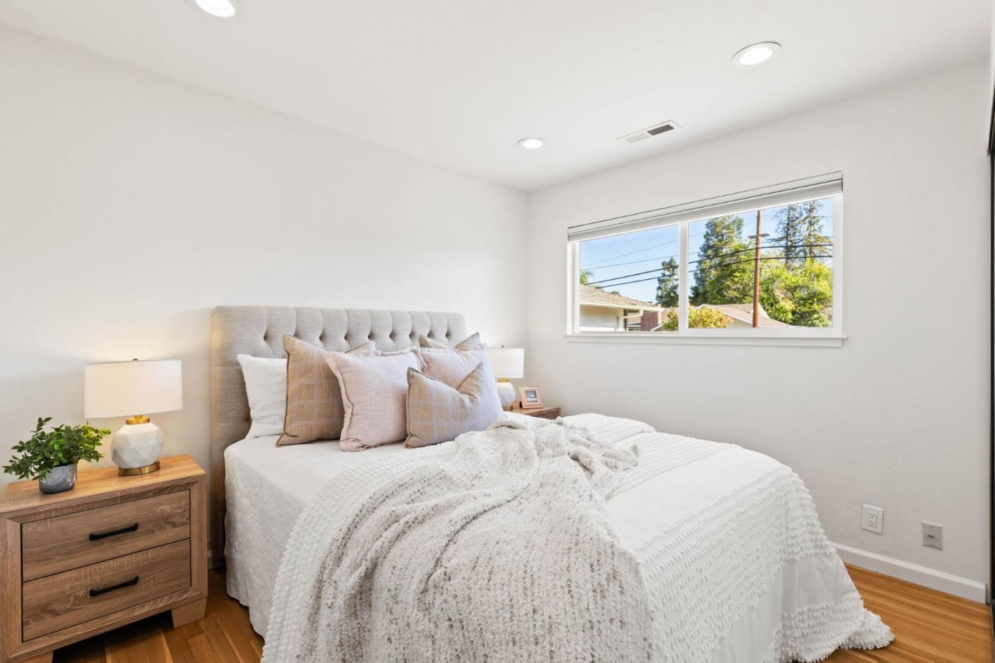 Detail Gallery Image 17 of 26 For 3689 Jarvis Ave, San Jose,  CA 95118 - 3 Beds | 1 Baths