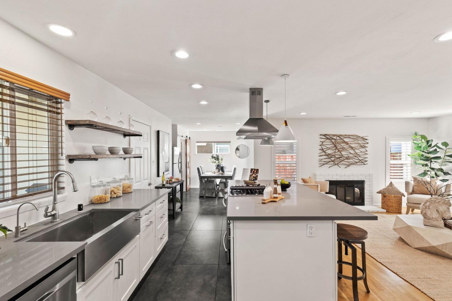 Detail Gallery Image 4 of 26 For 3689 Jarvis Ave, San Jose,  CA 95118 - 3 Beds | 1 Baths