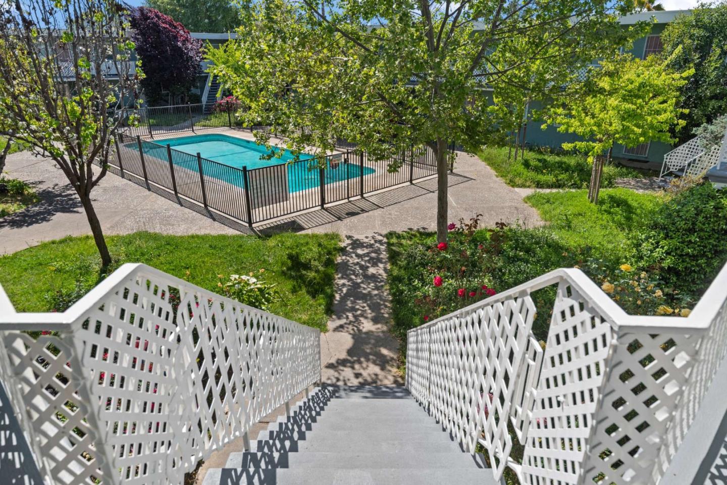 Detail Gallery Image 4 of 20 For 256 La Pala Dr, San Jose,  CA 95127 - – Beds | – Baths