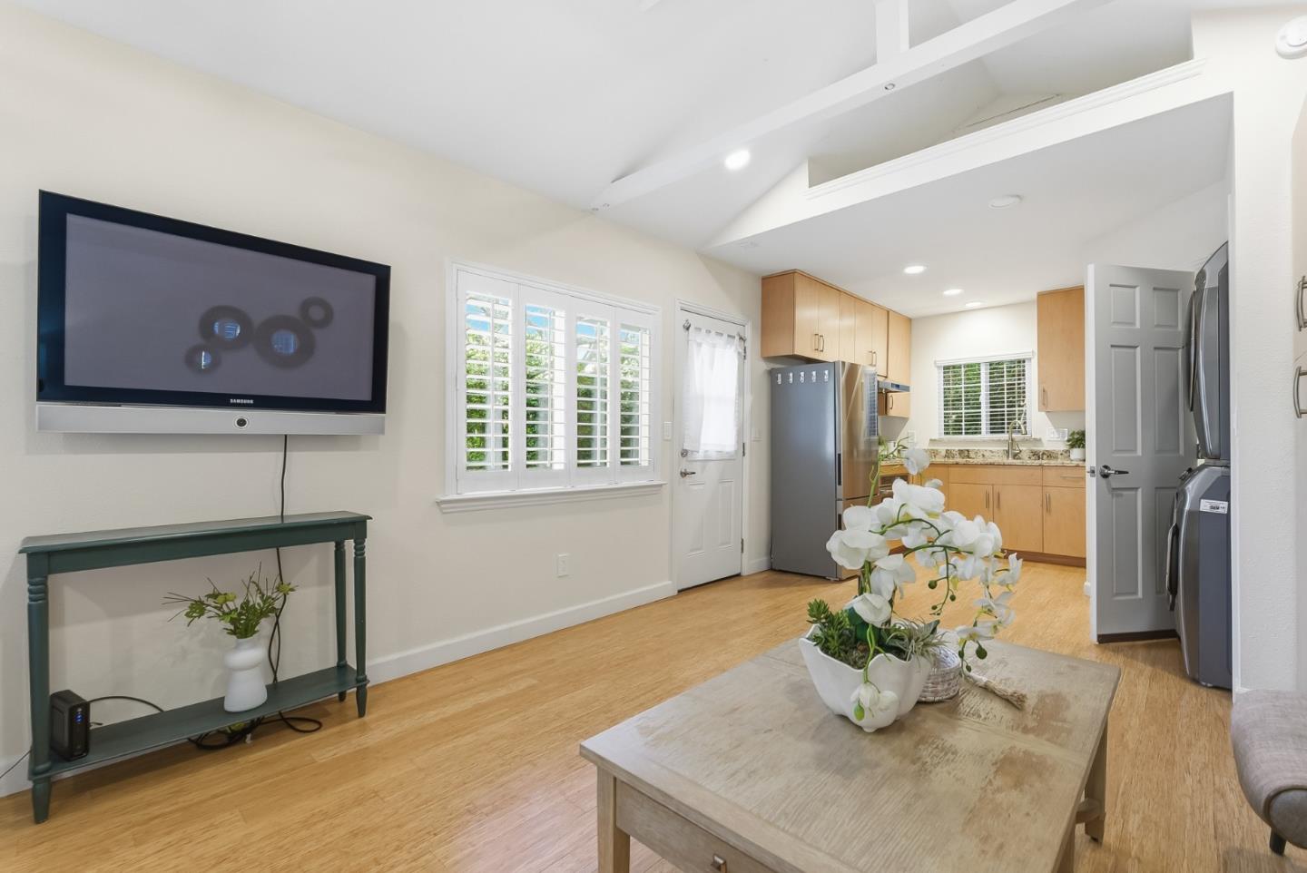 Detail Gallery Image 40 of 54 For 333 Roble Ave, Redwood City,  CA 94061 - 3 Beds | 2 Baths