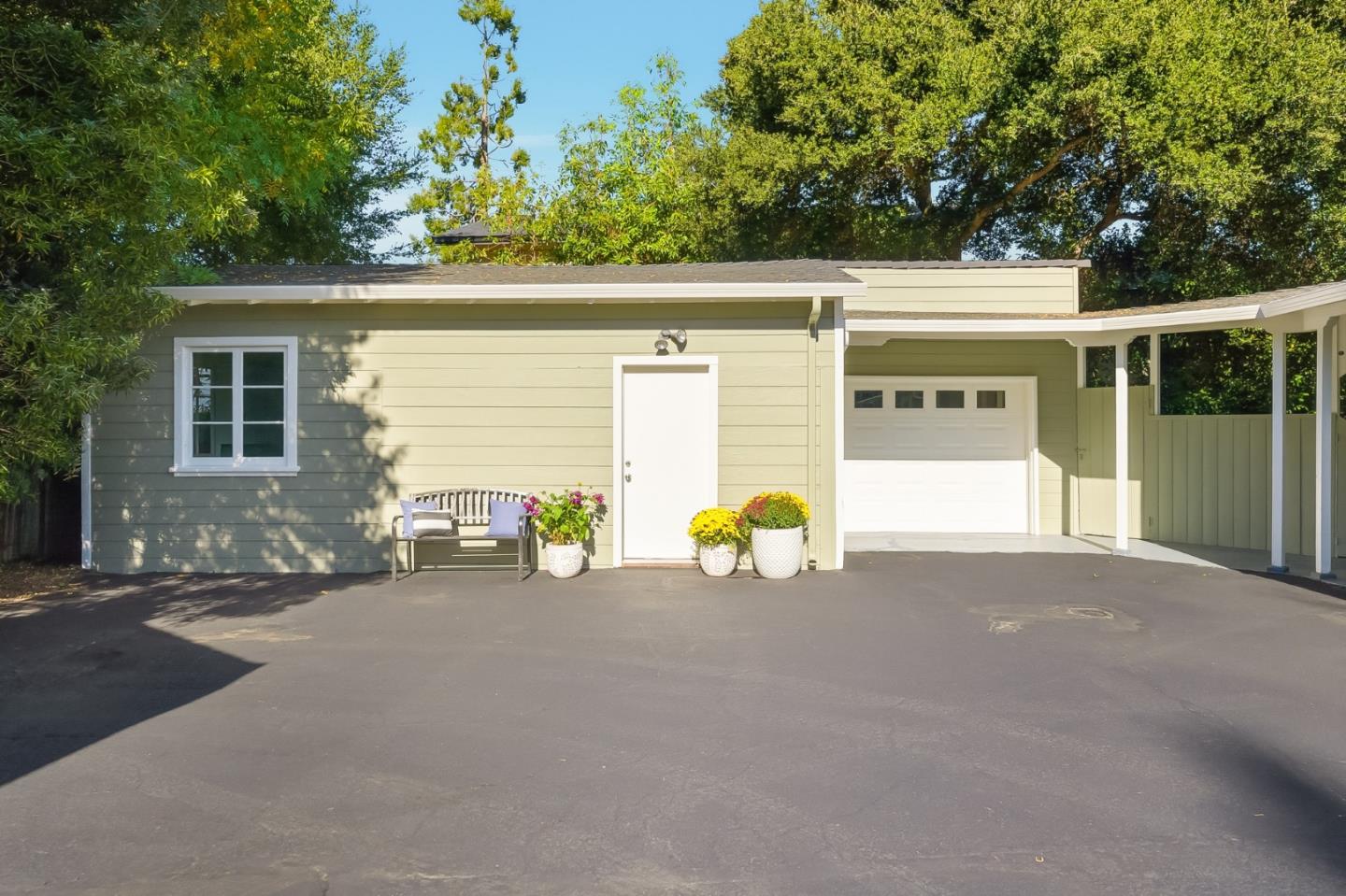 Detail Gallery Image 45 of 54 For 333 Roble Ave, Redwood City,  CA 94061 - 3 Beds | 2 Baths