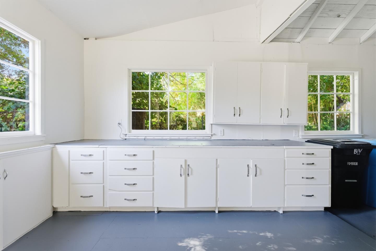 Detail Gallery Image 48 of 54 For 333 Roble Ave, Redwood City,  CA 94061 - 3 Beds | 2 Baths