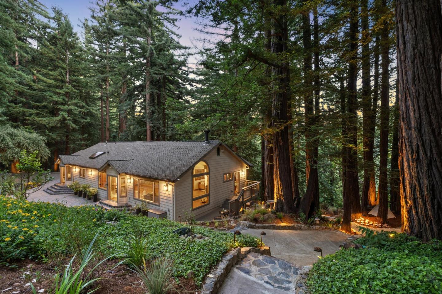 Detail Gallery Image 5 of 79 For 23110 Old Santa Cruz Hwy, Los Gatos,  CA 95033 - 4 Beds | 3 Baths