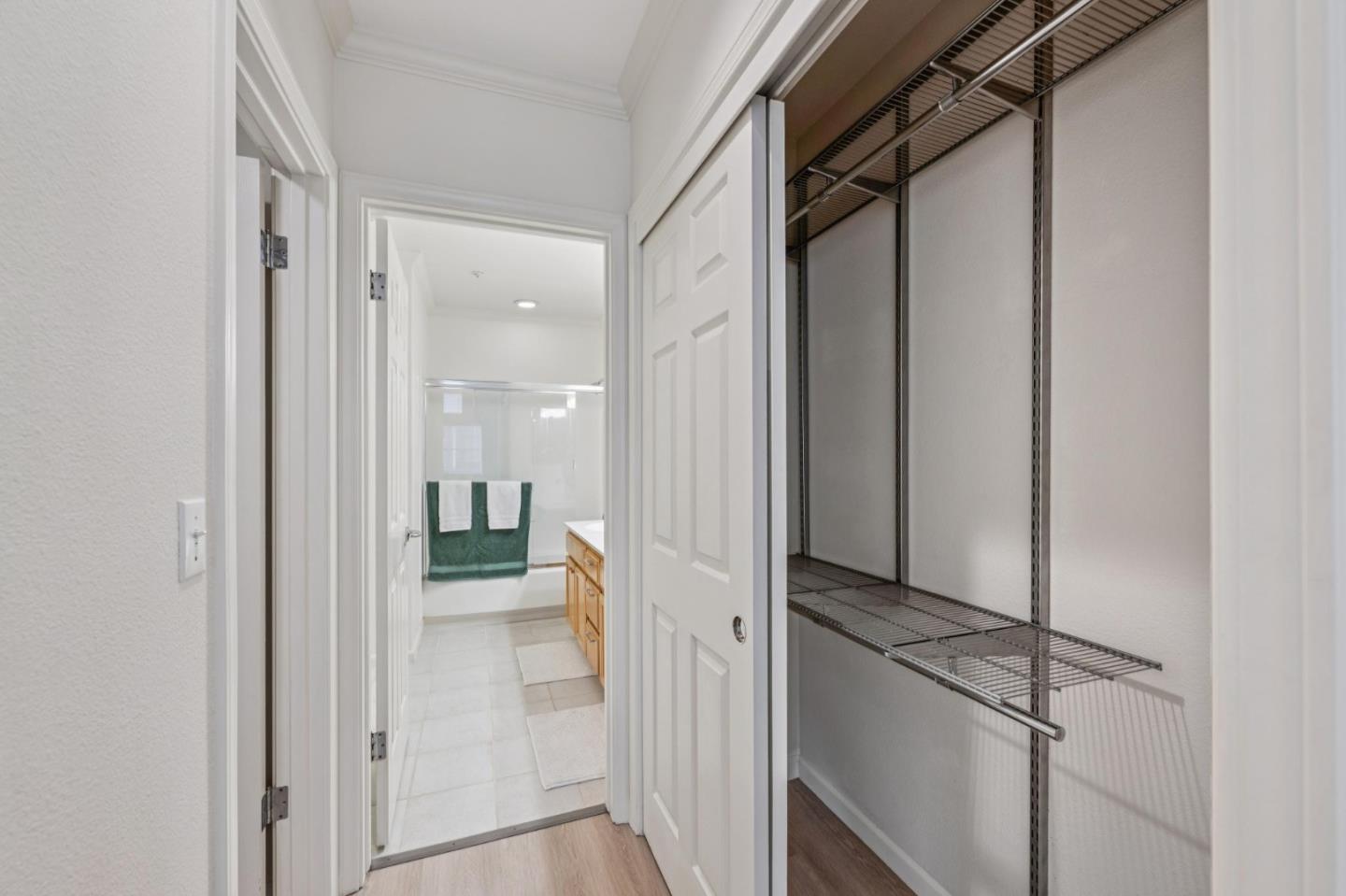 Detail Gallery Image 25 of 32 For 600 Willow Rd #8,  Menlo Park,  CA 94025 - 2 Beds | 2/1 Baths